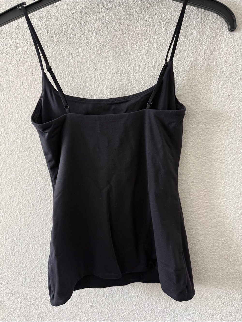 Aritzia Black Contour Cami - Picture 4 of 4
